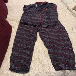 Ladies Tommy Hilfiger size small two piece pajama set. Warren only a few times.